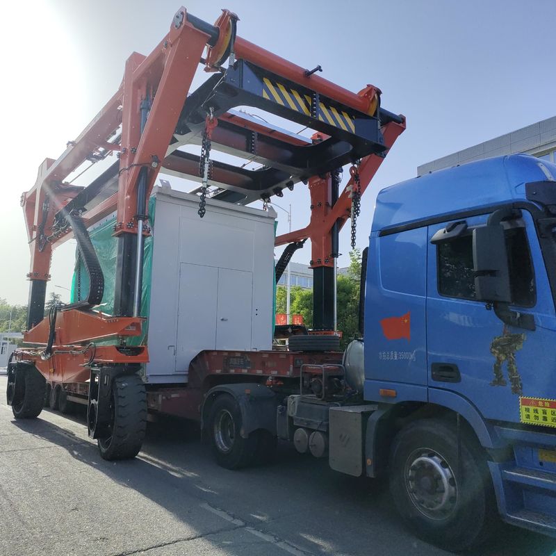 60 camion 7km/h di Ton Straddle Lift Crane Carrier per i carichi surdimensionati di sollevamento
