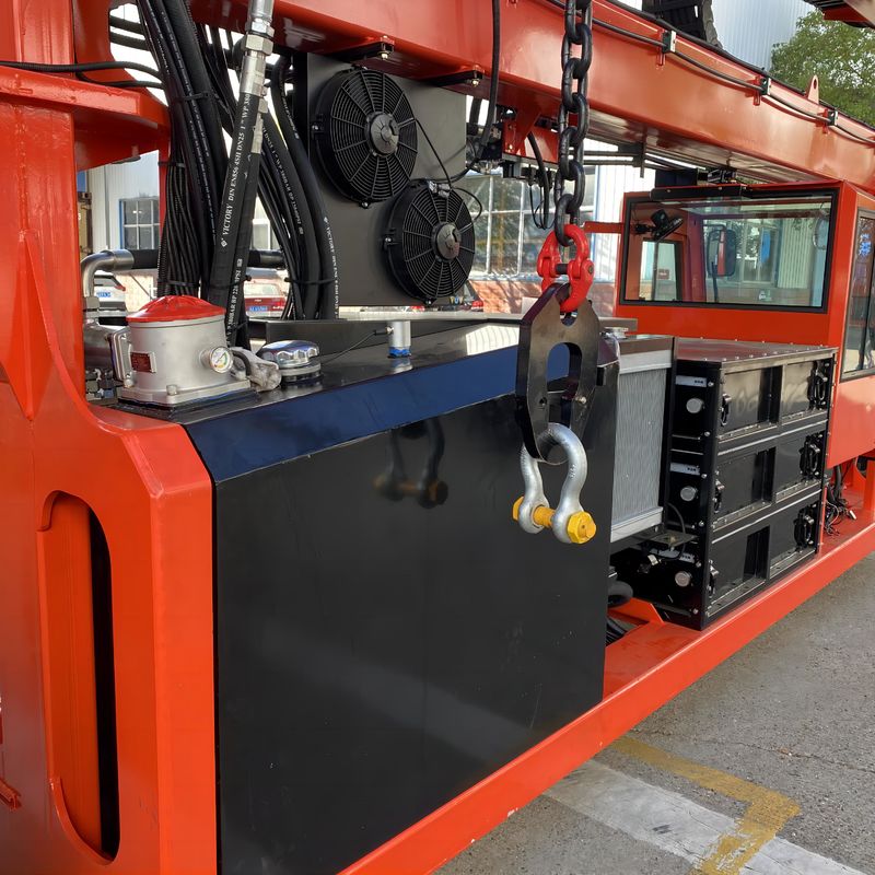 70T elettrici il veicolo di sollevamento del contenitore rosso del carrello a portale per gli oneri gravosi surdimensionati